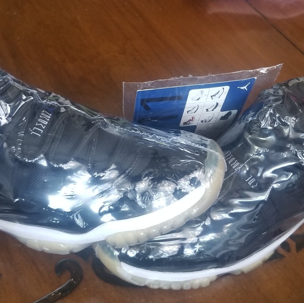 [SOLD]2000 Jordan Space Jam 11s